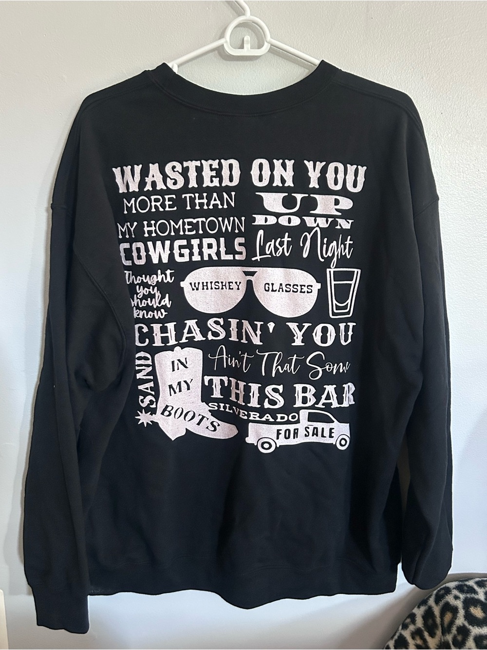 Women’s Morgan Wallen Black Graphic Pullover Sweatshirt